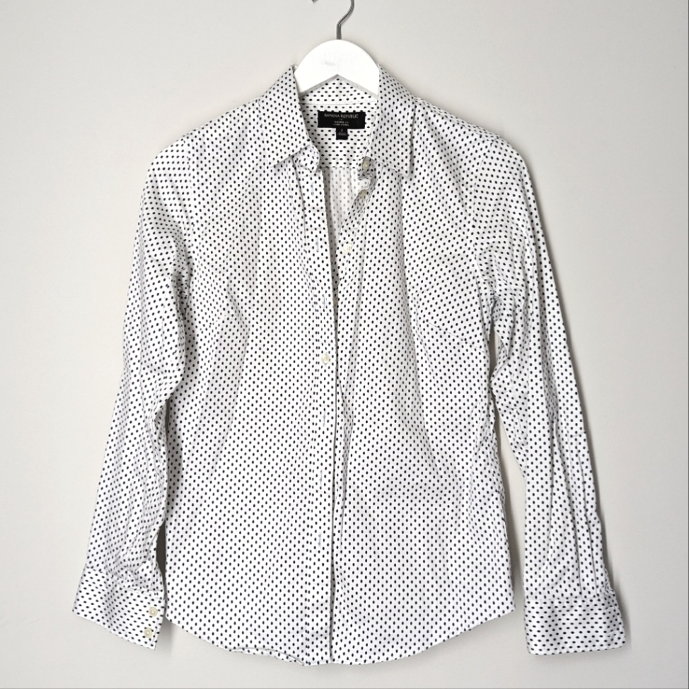 Banana Republic 98% Cotton Tailored Fit Shirt